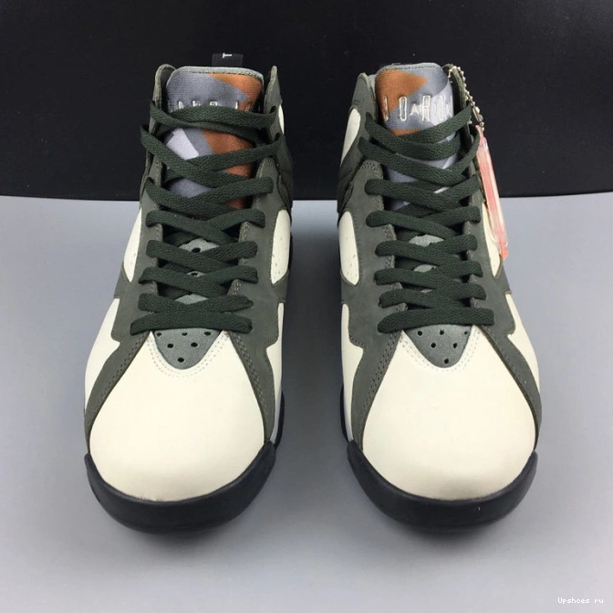 7 JORDAN AIR “ICICLE” PATTA X AT3375-100 0905